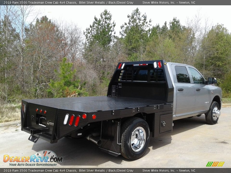 2019 Ram 3500 Tradesman Crew Cab 4x4 Chassis Billet Silver Metallic / Black/Diesel Gray Photo #6