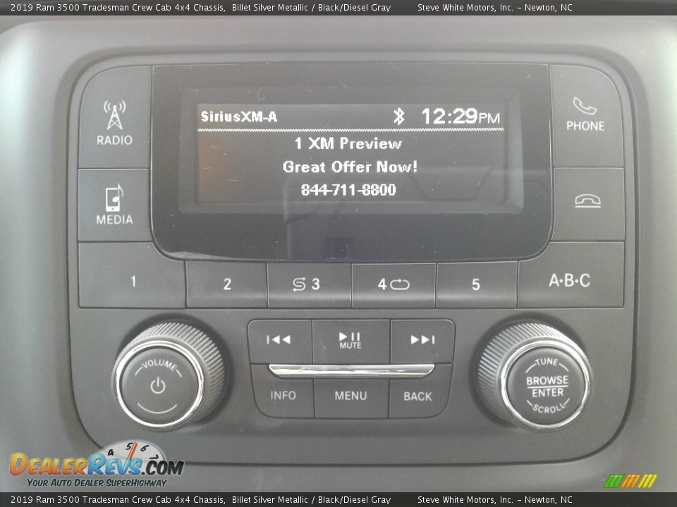 2019 Ram 3500 Tradesman Crew Cab 4x4 Chassis Billet Silver Metallic / Black/Diesel Gray Photo #20