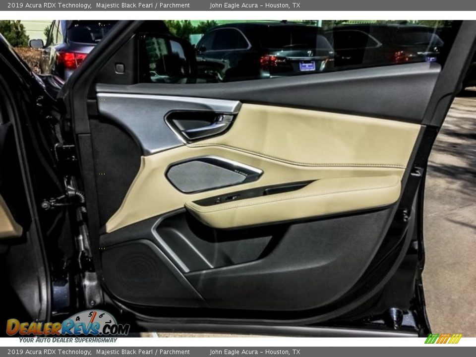 2019 Acura RDX Technology Majestic Black Pearl / Parchment Photo #28