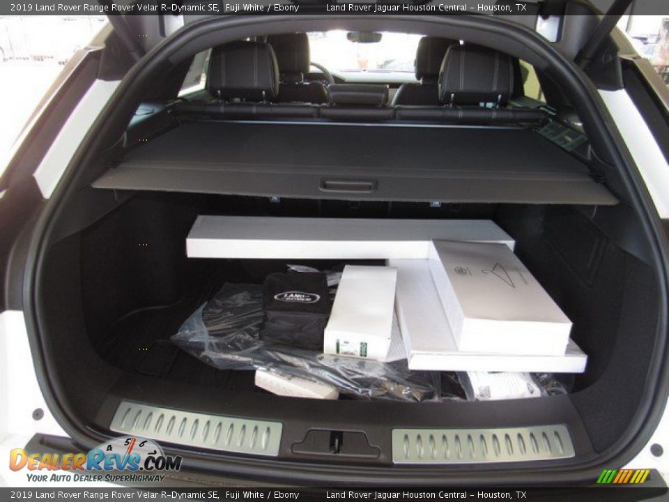 2019 Land Rover Range Rover Velar R-Dynamic SE Fuji White / Ebony Photo #17