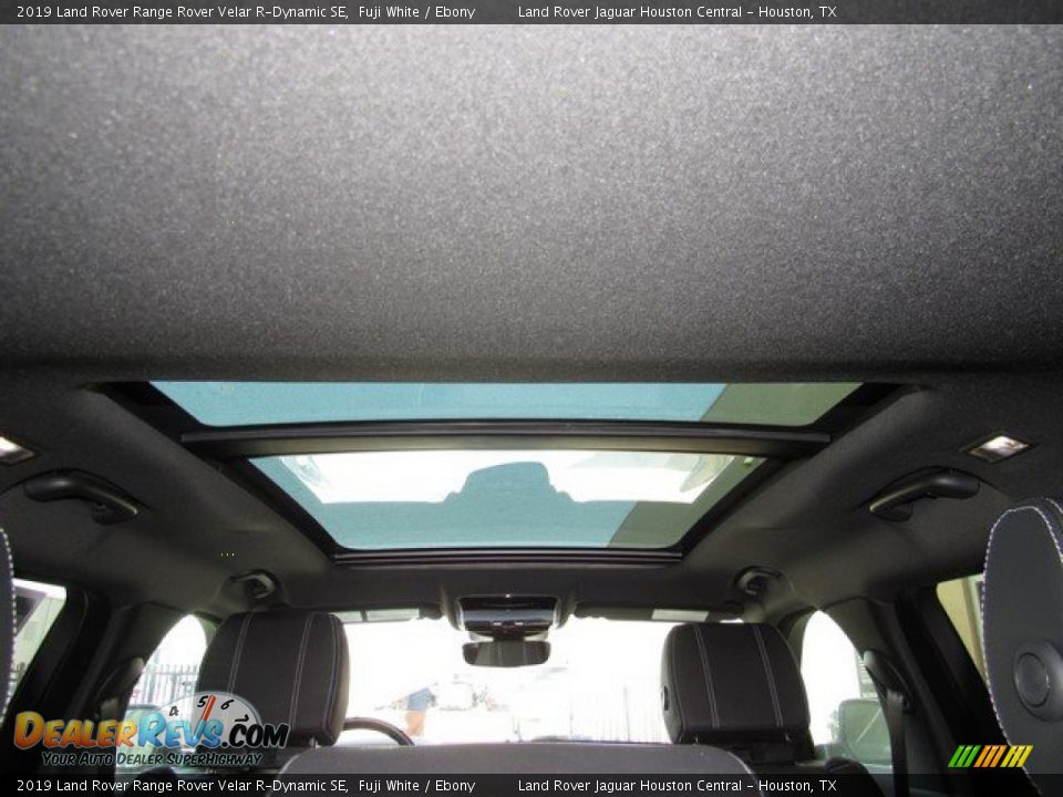2019 Land Rover Range Rover Velar R-Dynamic SE Fuji White / Ebony Photo #18