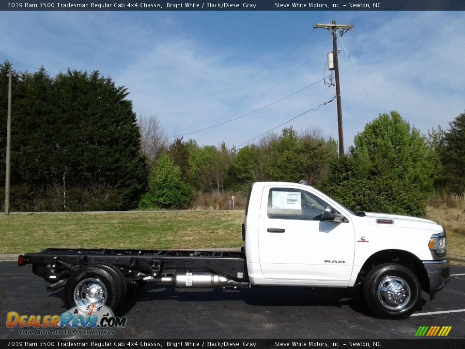 Bright White 2019 Ram 3500 Tradesman Regular Cab 4x4 Chassis Photo #5