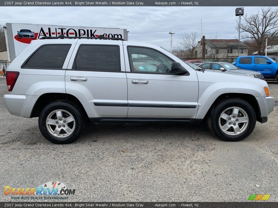 2007 Jeep Grand Cherokee Laredo 4x4 Bright Silver Metallic / Medium Slate Gray Photo #2