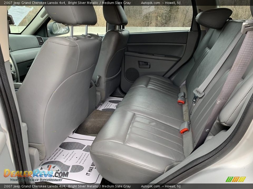 2007 Jeep Grand Cherokee Laredo 4x4 Bright Silver Metallic / Medium Slate Gray Photo #10
