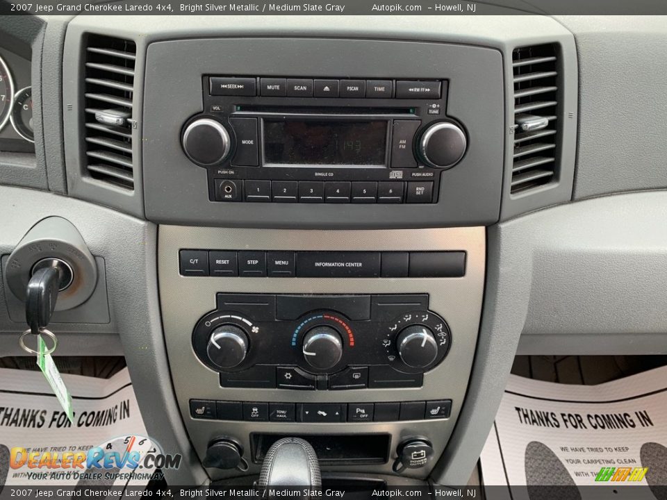 2007 Jeep Grand Cherokee Laredo 4x4 Bright Silver Metallic / Medium Slate Gray Photo #13