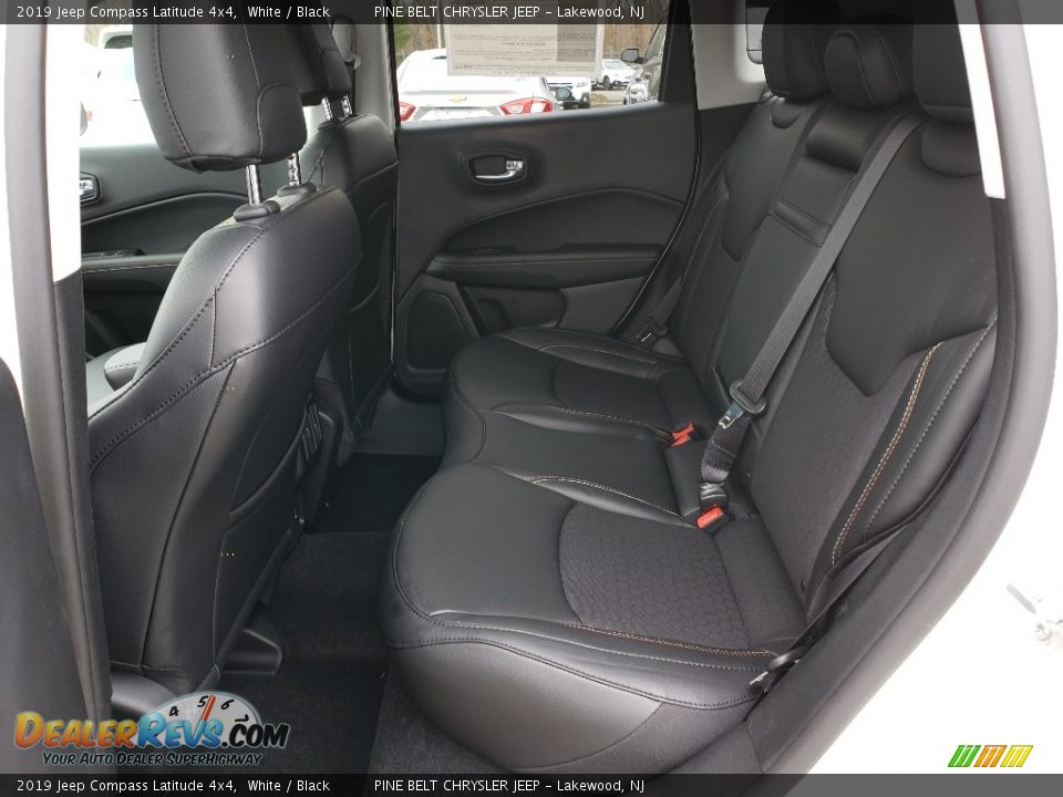 2019 Jeep Compass Latitude 4x4 White / Black Photo #6