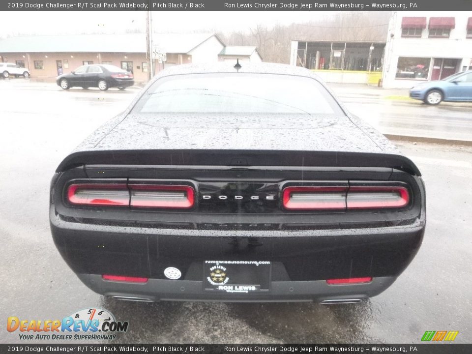 2019 Dodge Challenger R/T Scat Pack Widebody Pitch Black / Black Photo #5