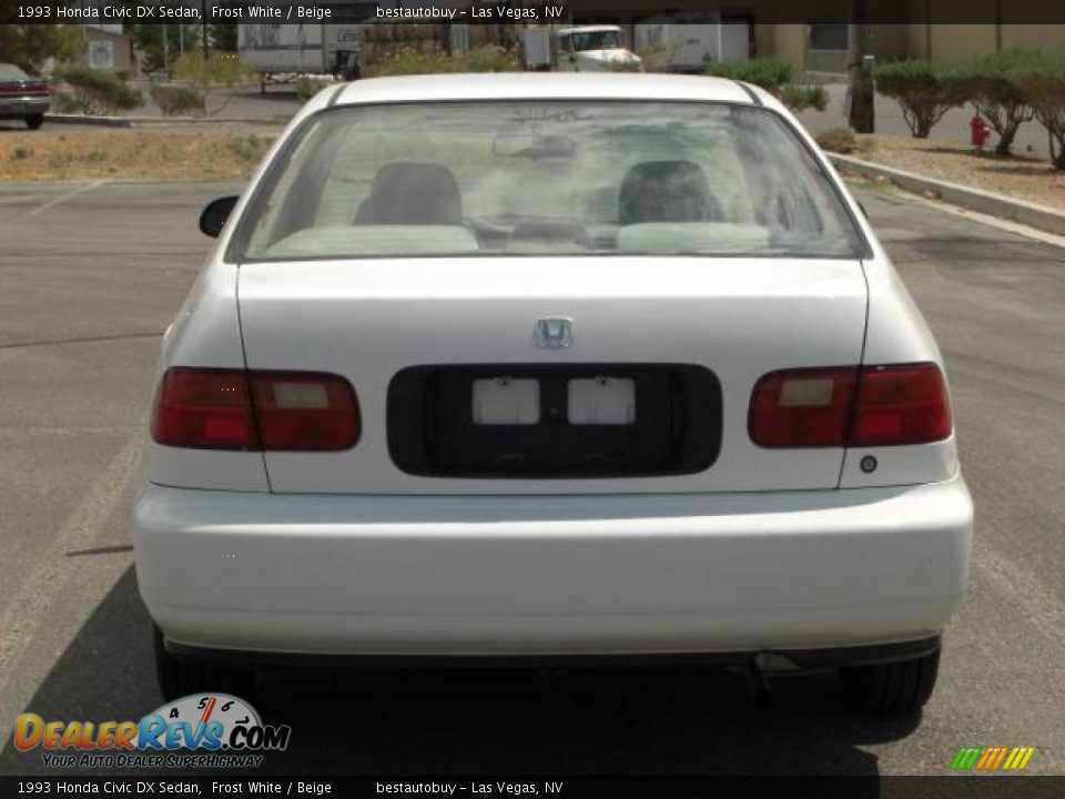 1993 Honda Civic DX Sedan Frost White / Beige Photo #7