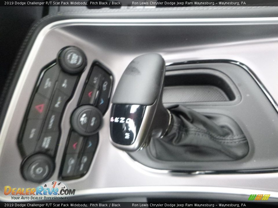 2019 Dodge Challenger R/T Scat Pack Widebody Pitch Black / Black Photo #17