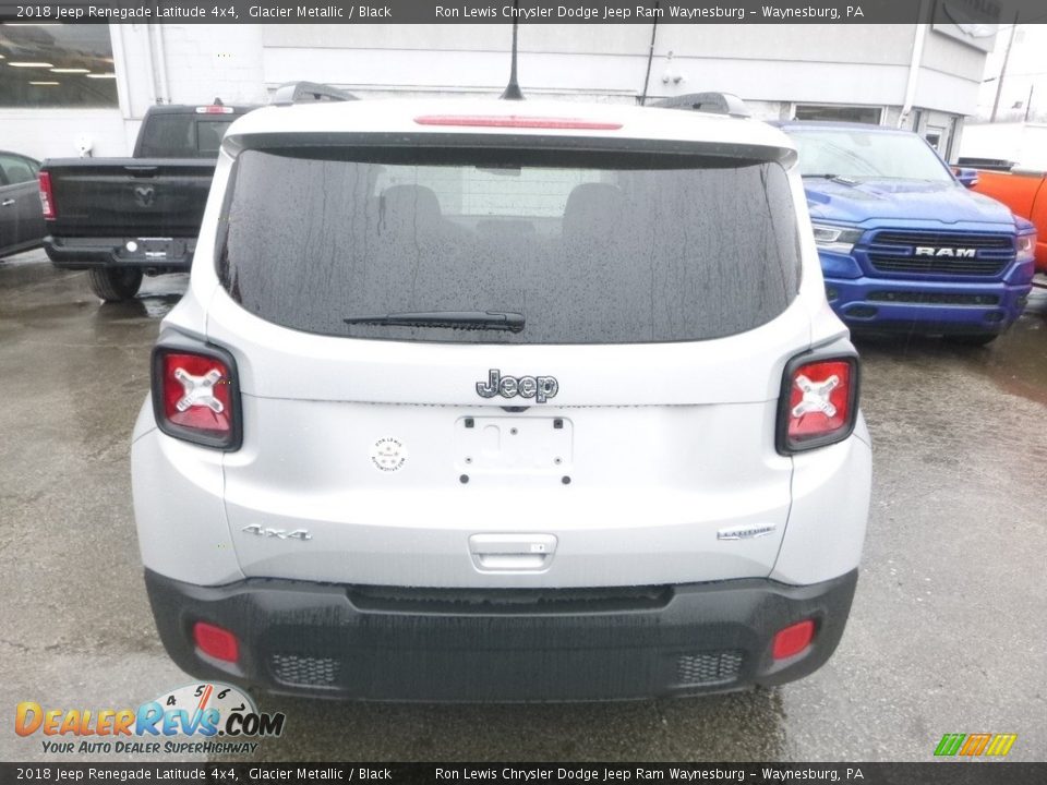 2018 Jeep Renegade Latitude 4x4 Glacier Metallic / Black Photo #4