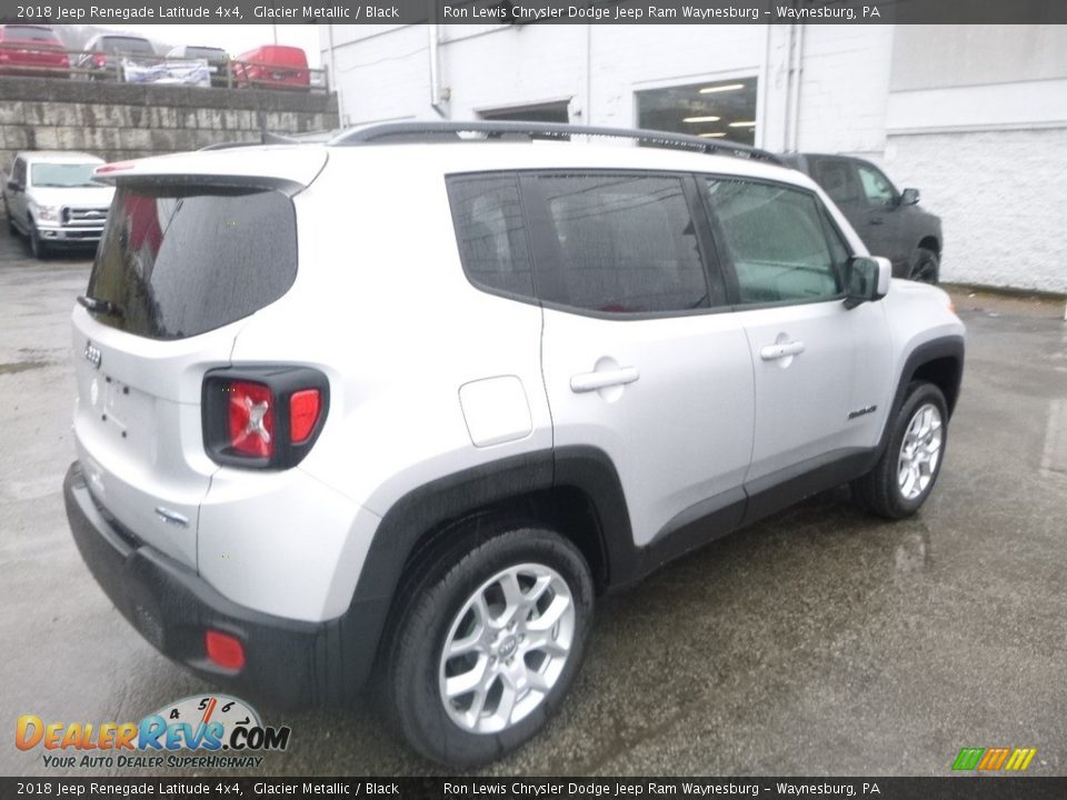 2018 Jeep Renegade Latitude 4x4 Glacier Metallic / Black Photo #5