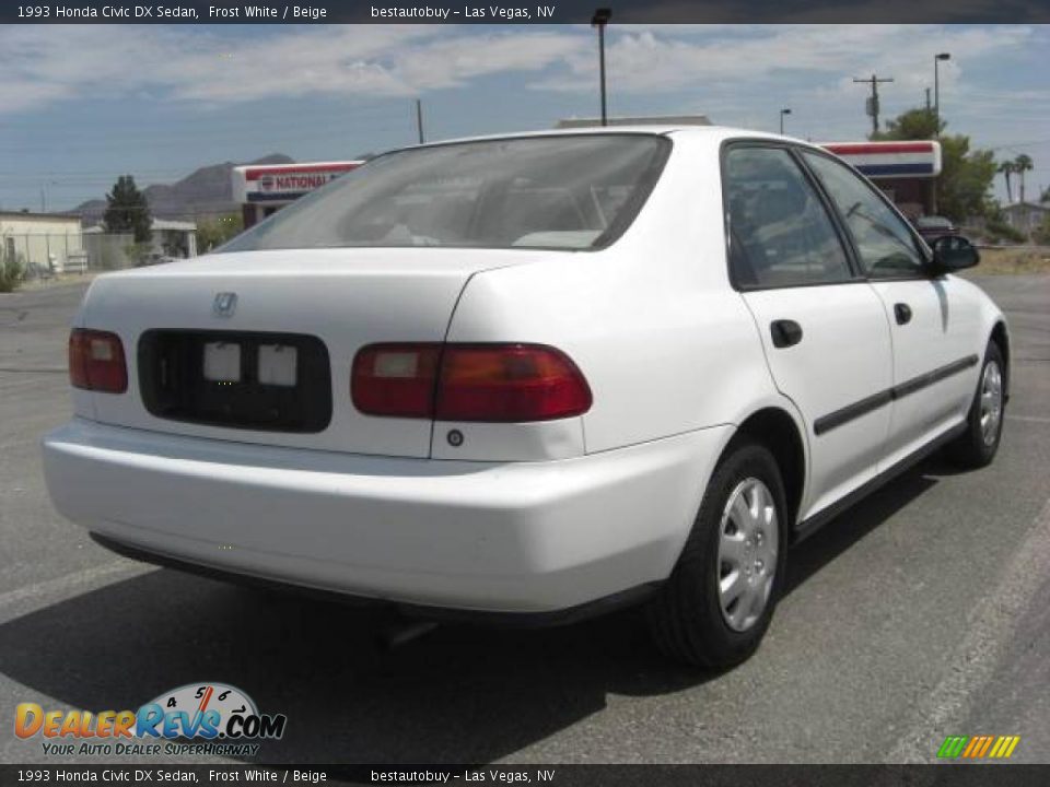 1993 Honda Civic DX Sedan Frost White / Beige Photo #12