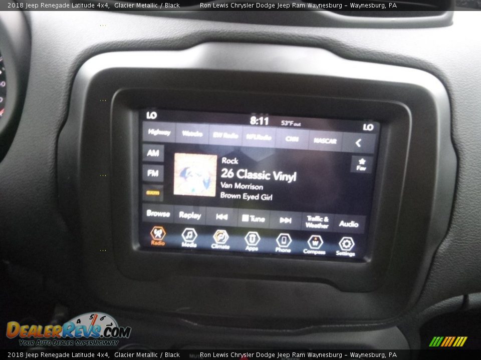 2018 Jeep Renegade Latitude 4x4 Glacier Metallic / Black Photo #14