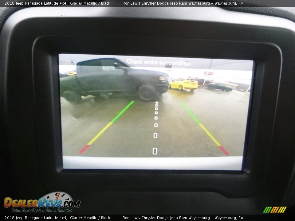 2018 Jeep Renegade Latitude 4x4 Glacier Metallic / Black Photo #15