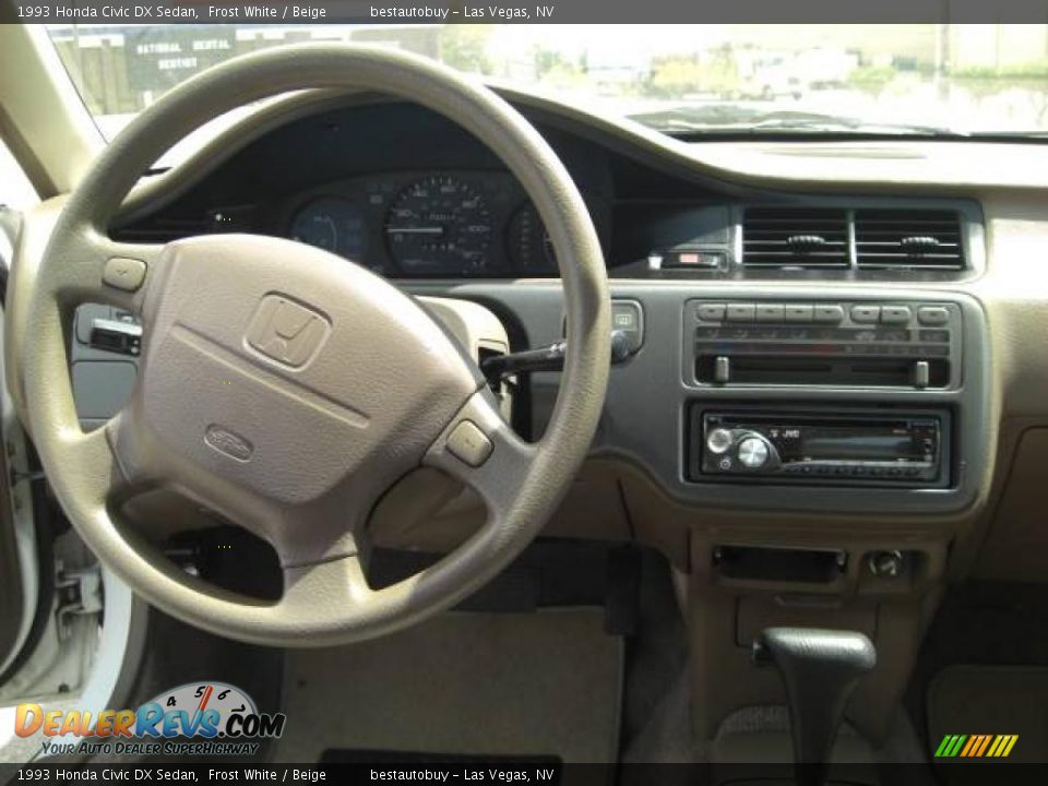 1993 Honda Civic DX Sedan Frost White / Beige Photo #16