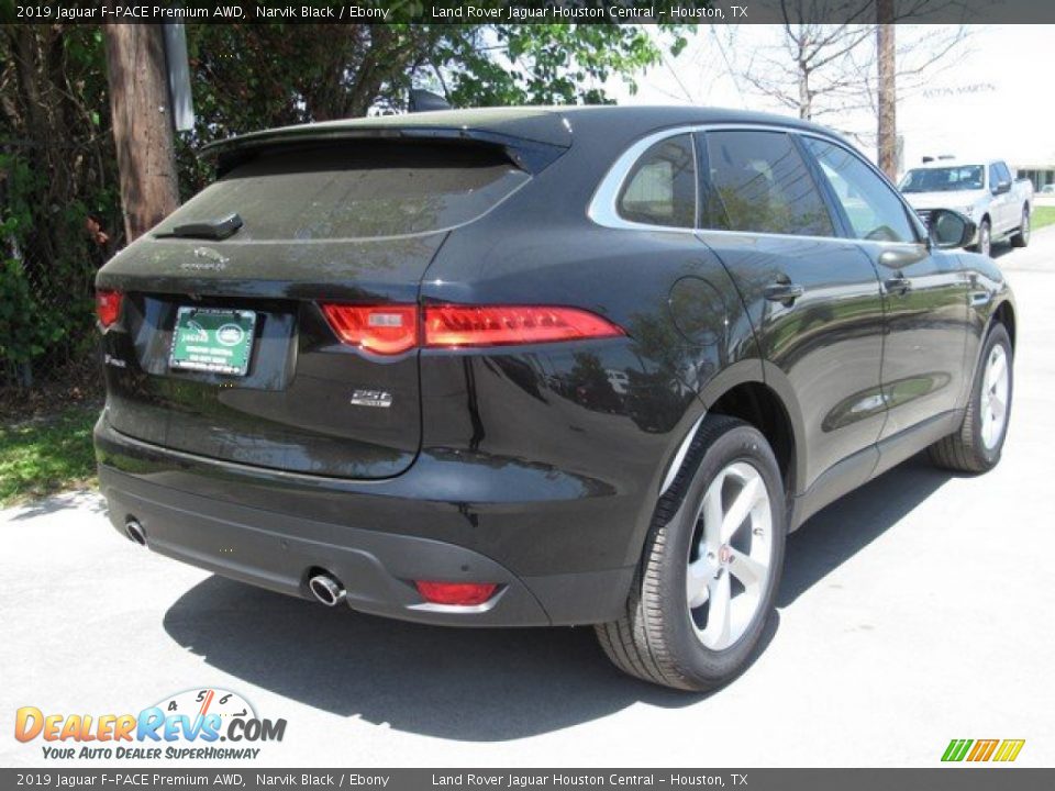 2019 Jaguar F-PACE Premium AWD Narvik Black / Ebony Photo #7