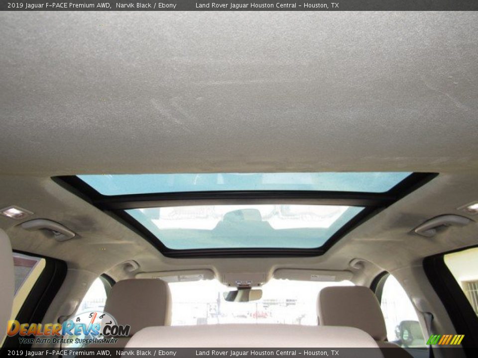 2019 Jaguar F-PACE Premium AWD Narvik Black / Ebony Photo #18