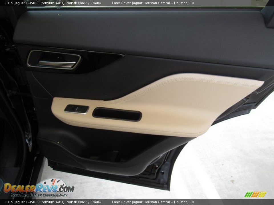 2019 Jaguar F-PACE Premium AWD Narvik Black / Ebony Photo #21