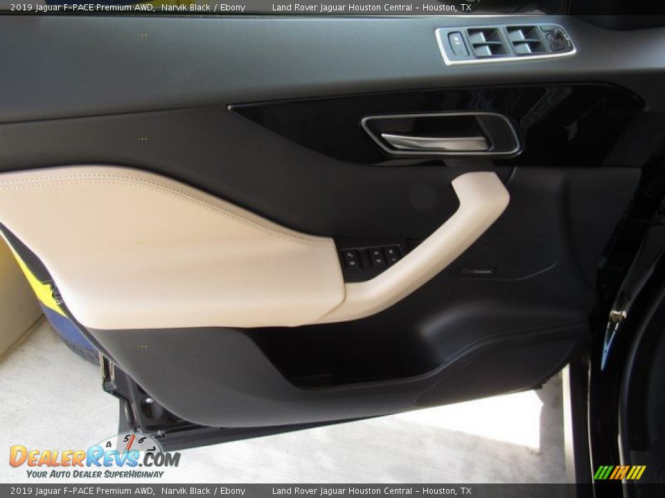2019 Jaguar F-PACE Premium AWD Narvik Black / Ebony Photo #23