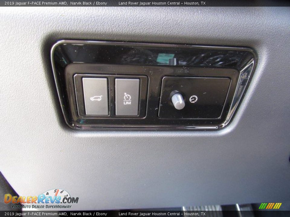 2019 Jaguar F-PACE Premium AWD Narvik Black / Ebony Photo #26