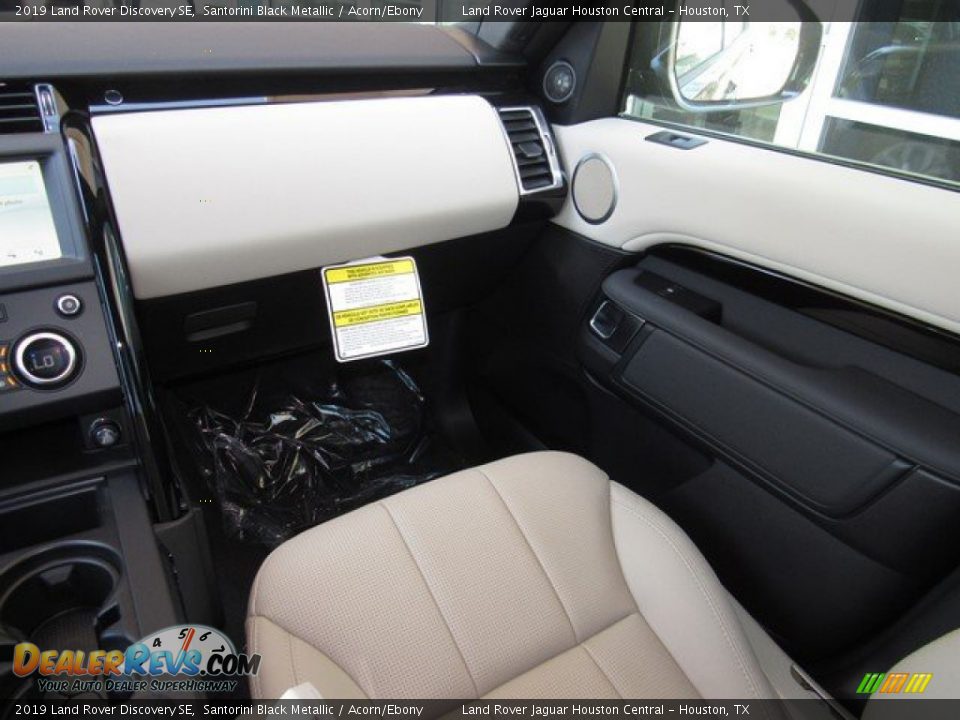2019 Land Rover Discovery SE Santorini Black Metallic / Acorn/Ebony Photo #15