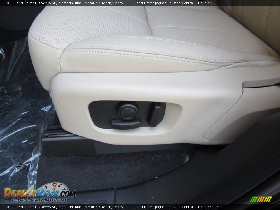 2019 Land Rover Discovery SE Santorini Black Metallic / Acorn/Ebony Photo #25