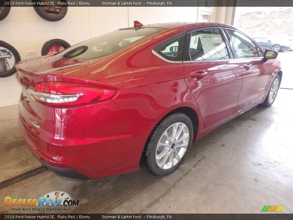 2019 Ford Fusion Hybrid SE Ruby Red / Ebony Photo #2