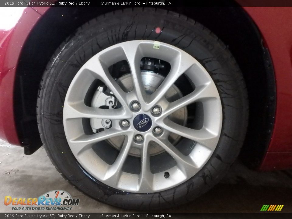 2019 Ford Fusion Hybrid SE Ruby Red / Ebony Photo #6