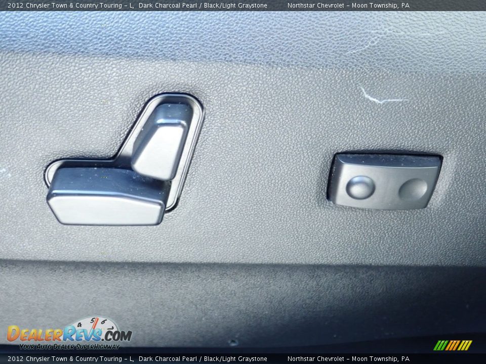 2012 Chrysler Town & Country Touring - L Dark Charcoal Pearl / Black/Light Graystone Photo #14