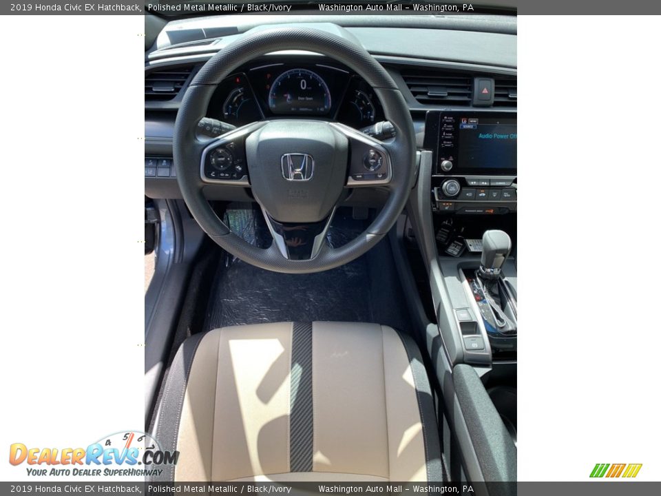 2019 Honda Civic EX Hatchback Polished Metal Metallic / Black/Ivory Photo #11