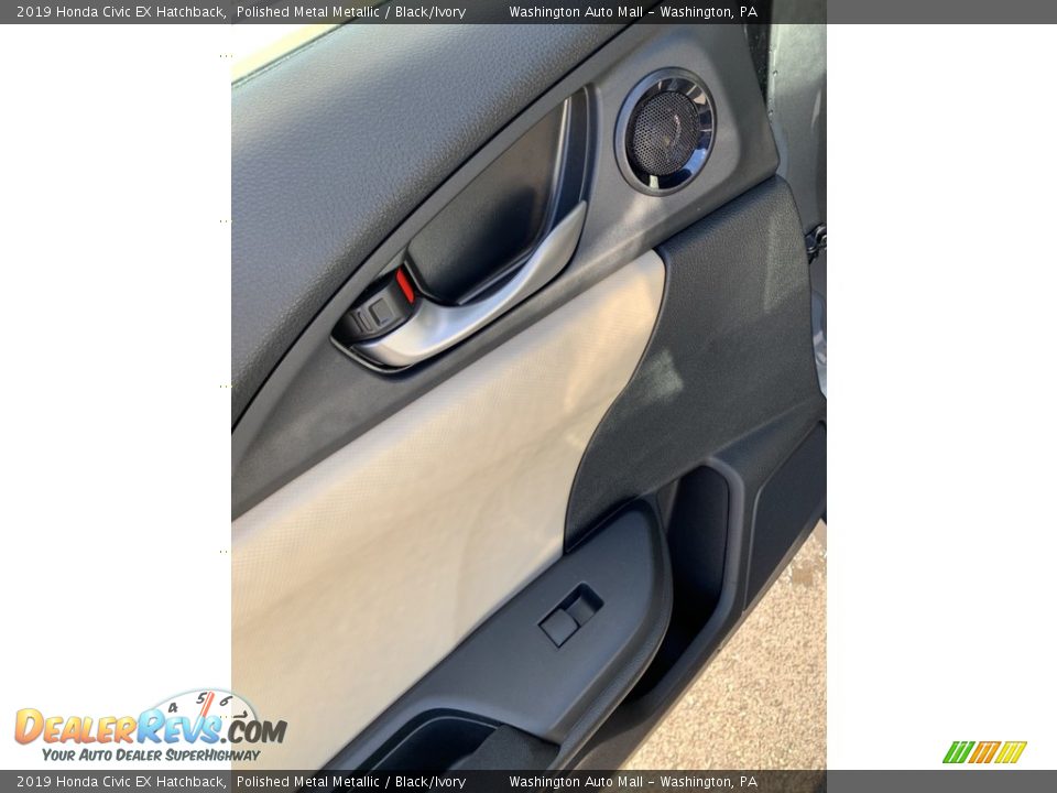 2019 Honda Civic EX Hatchback Polished Metal Metallic / Black/Ivory Photo #17