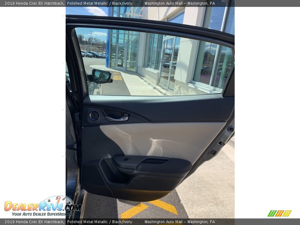 2019 Honda Civic EX Hatchback Polished Metal Metallic / Black/Ivory Photo #22