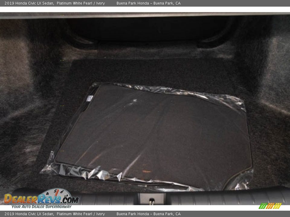 2019 Honda Civic LX Sedan Platinum White Pearl / Ivory Photo #25