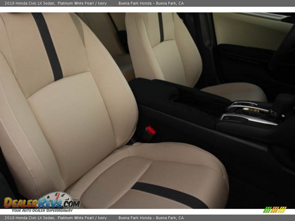2019 Honda Civic LX Sedan Platinum White Pearl / Ivory Photo #30