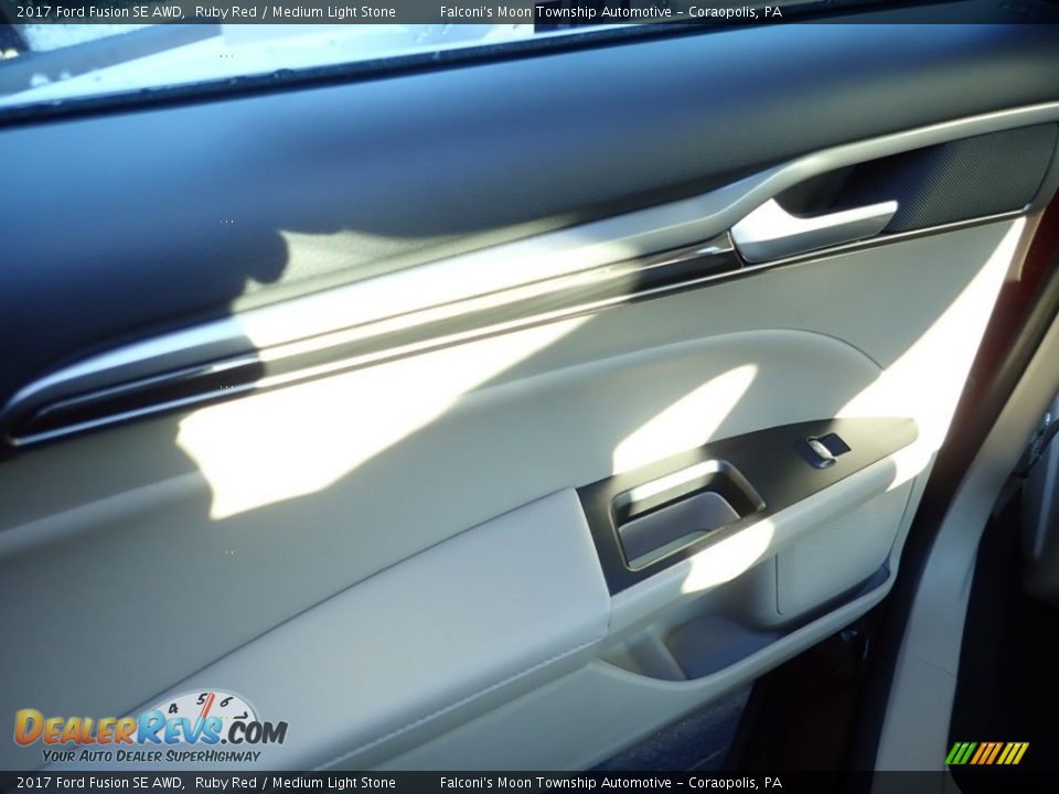 2017 Ford Fusion SE AWD Ruby Red / Medium Light Stone Photo #18