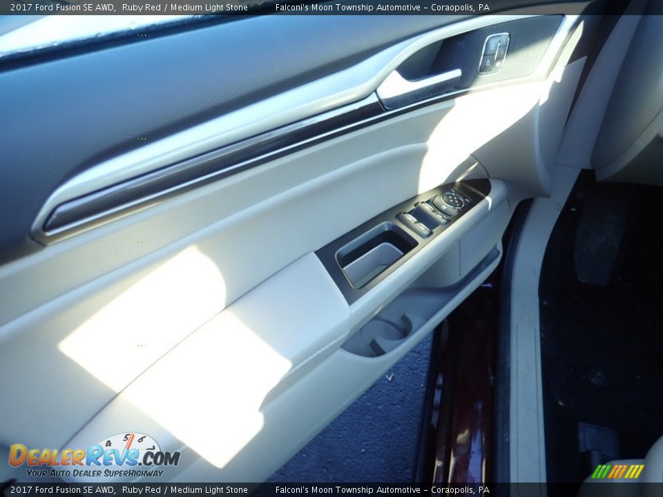 2017 Ford Fusion SE AWD Ruby Red / Medium Light Stone Photo #19
