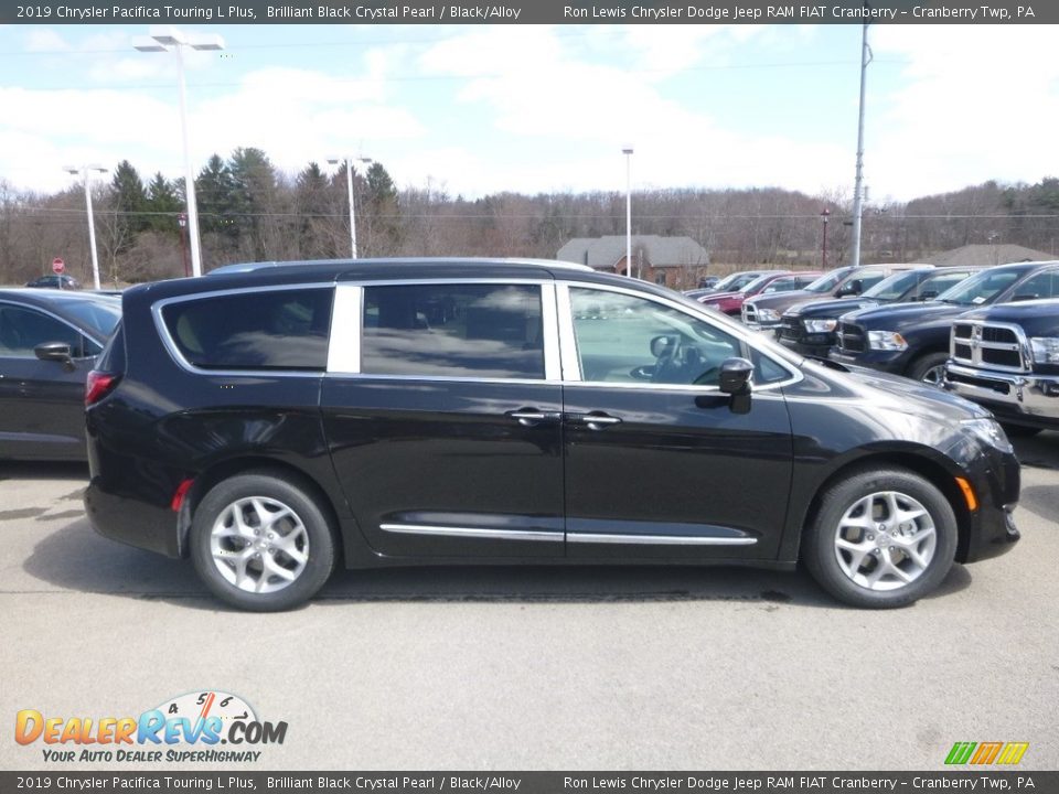 2019 Chrysler Pacifica Touring L Plus Brilliant Black Crystal Pearl / Black/Alloy Photo #6