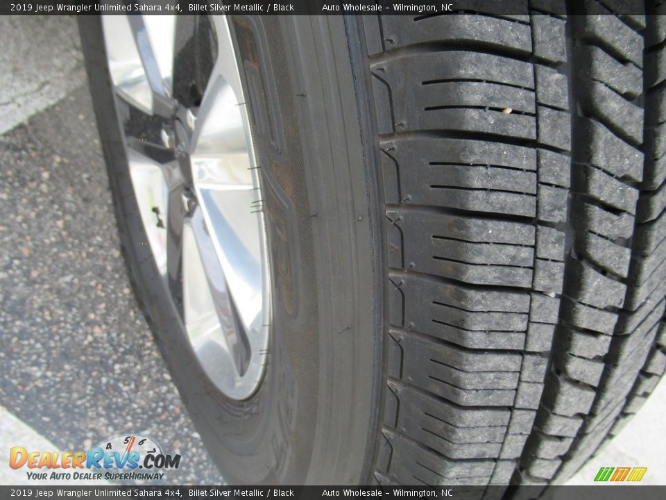 2019 Jeep Wrangler Unlimited Sahara 4x4 Billet Silver Metallic / Black Photo #8