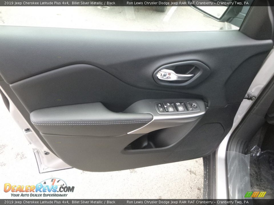 2019 Jeep Cherokee Latitude Plus 4x4 Billet Silver Metallic / Black Photo #13