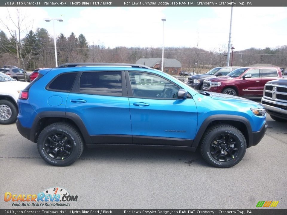 2019 Jeep Cherokee Trailhawk 4x4 Hydro Blue Pearl / Black Photo #6