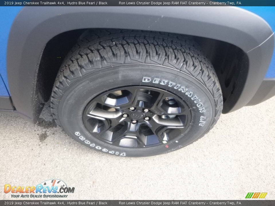 2019 Jeep Cherokee Trailhawk 4x4 Hydro Blue Pearl / Black Photo #9