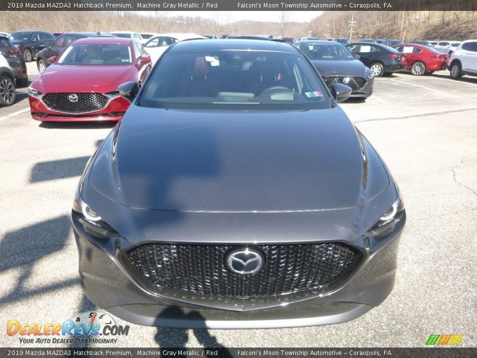2019 Mazda MAZDA3 Hatchback Premium Machine Gray Metallic / Red Photo #4
