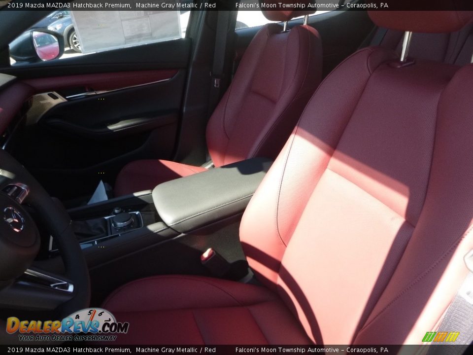 2019 Mazda MAZDA3 Hatchback Premium Machine Gray Metallic / Red Photo #11