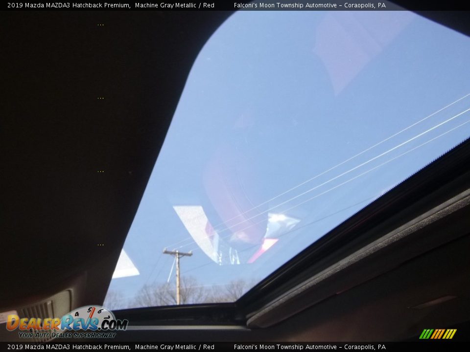 2019 Mazda MAZDA3 Hatchback Premium Machine Gray Metallic / Red Photo #15