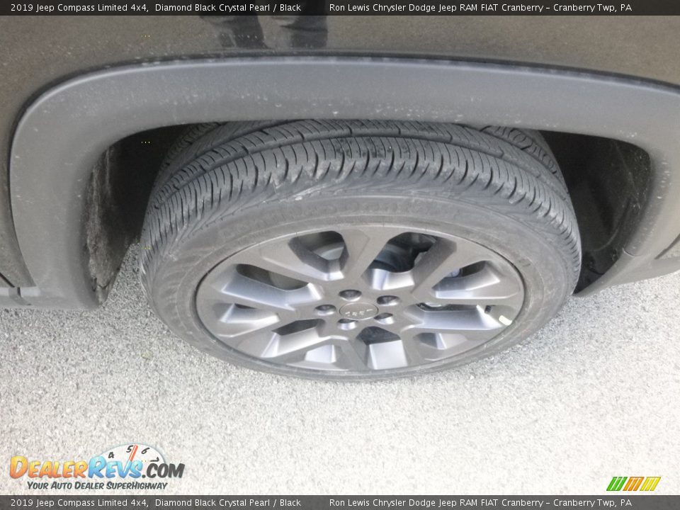 2019 Jeep Compass Limited 4x4 Diamond Black Crystal Pearl / Black Photo #9