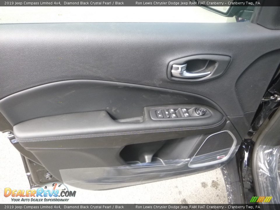 2019 Jeep Compass Limited 4x4 Diamond Black Crystal Pearl / Black Photo #13