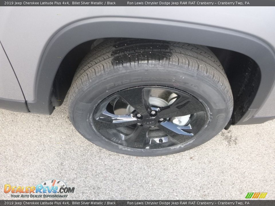 2019 Jeep Cherokee Latitude Plus 4x4 Billet Silver Metallic / Black Photo #8