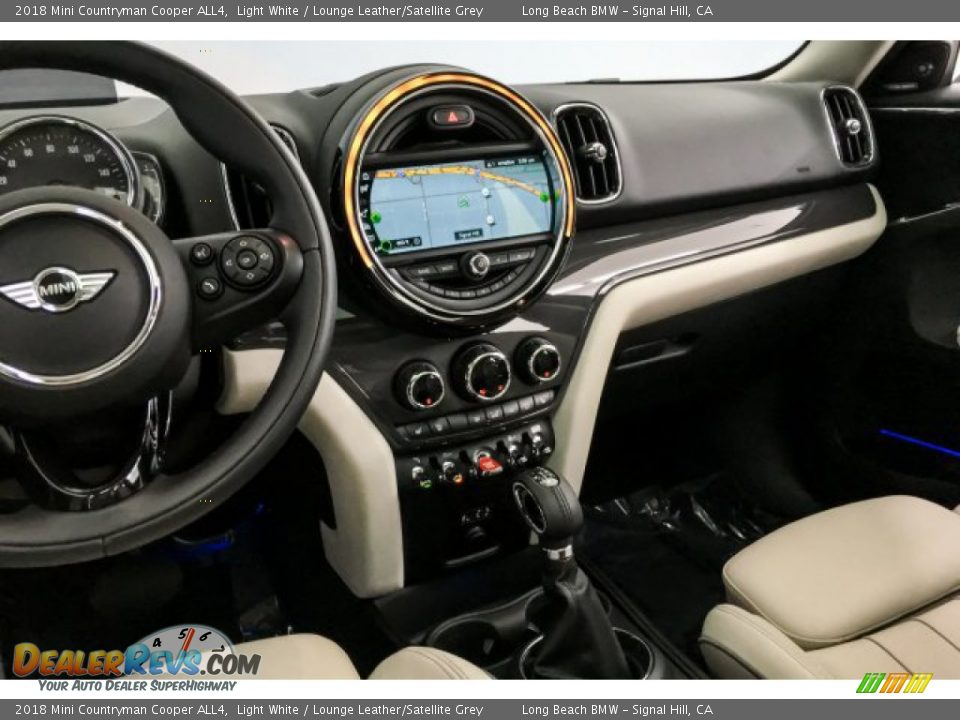 Dashboard of 2018 Mini Countryman Cooper ALL4 Photo #5