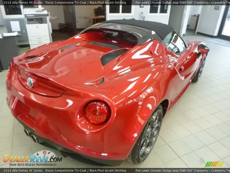 2019 Alfa Romeo 4C Spider Rosso Competizione Tri-Coat / Black/Red Accent Stitching Photo #6