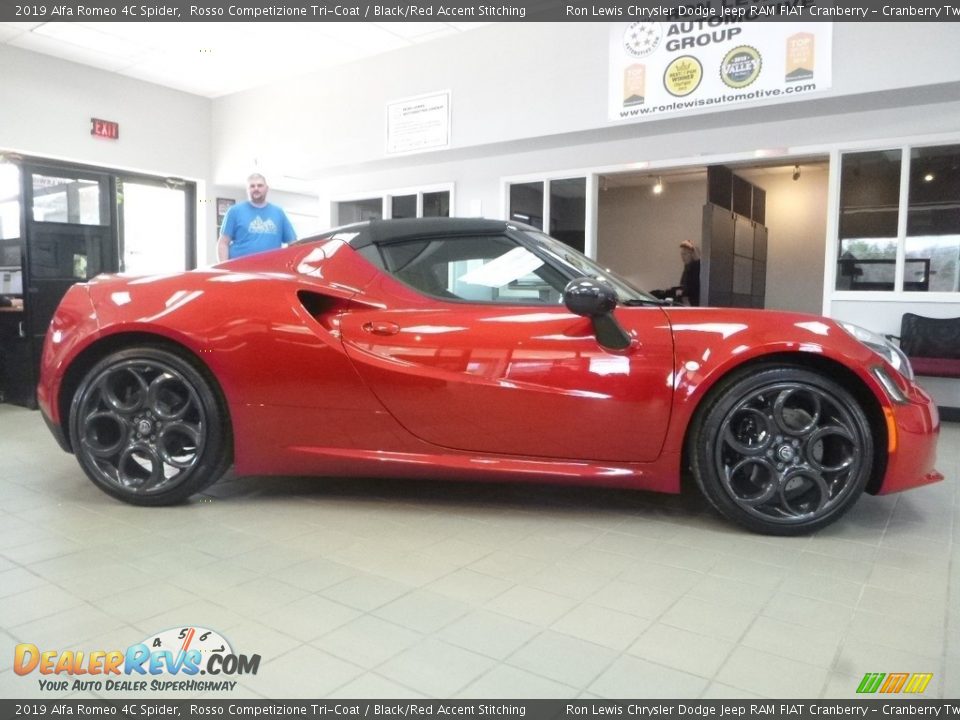 2019 Alfa Romeo 4C Spider Rosso Competizione Tri-Coat / Black/Red Accent Stitching Photo #7